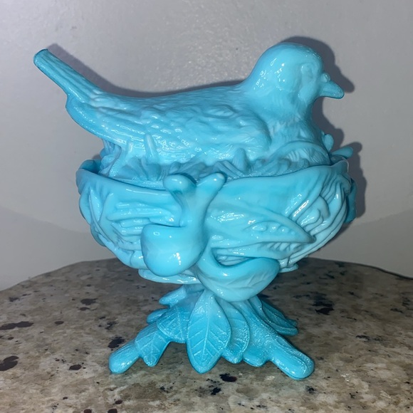 Vintage Westmoreland Handmade Milk Glass Lidded Dish Blue Nesting Bird 1890-1930 - Picture 5 of 16